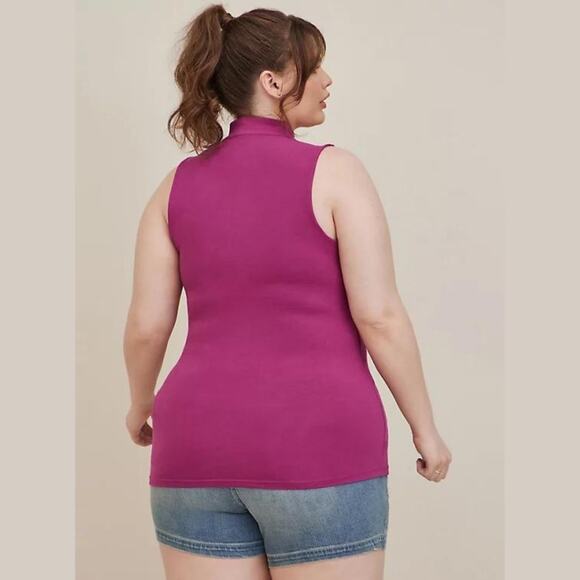 Torrid Foxy Mock Neck Zip Up Tank Berry Size 3X NWT - Picture 2 of 7
